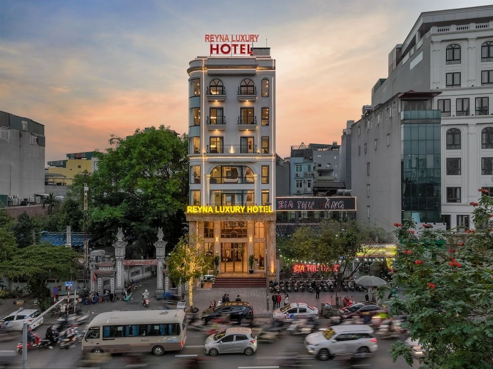 undefined Reyna Luxury Hotel 4