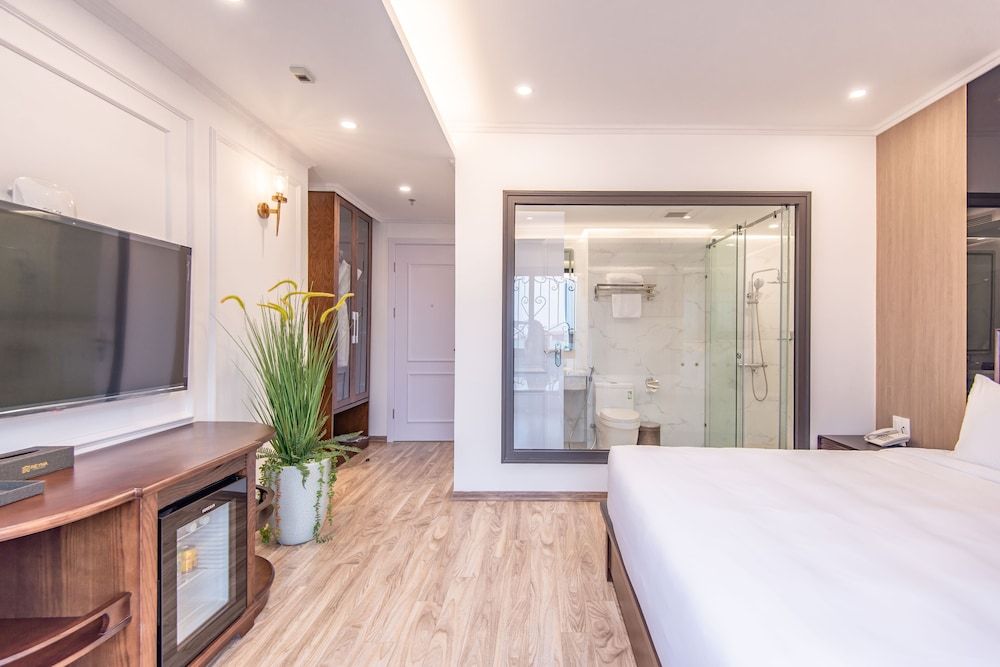 Reyna Luxury Hotel Deluxe Double Room 9