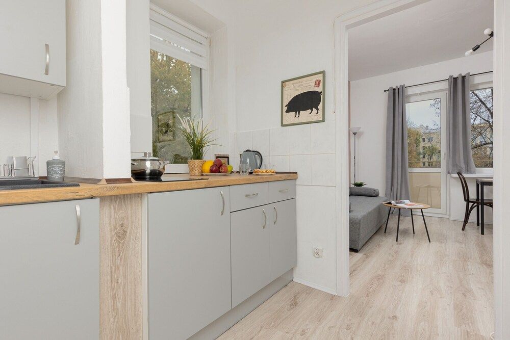 undefined Hoża Apartments Warsaw Center by Renters 5