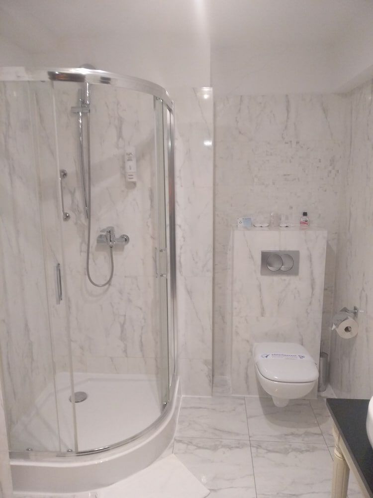 Hotel Prezydencki 4-Star Comfort Room Double Use 7