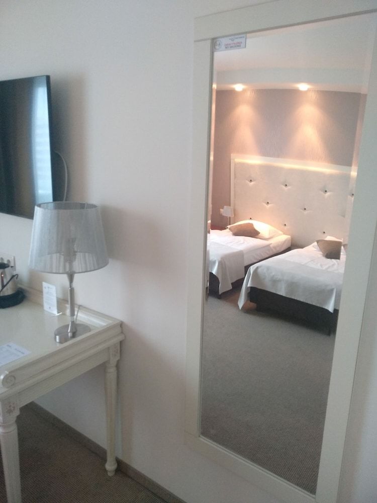 Hotel Prezydencki 4-Star Comfort Room Double Use 3