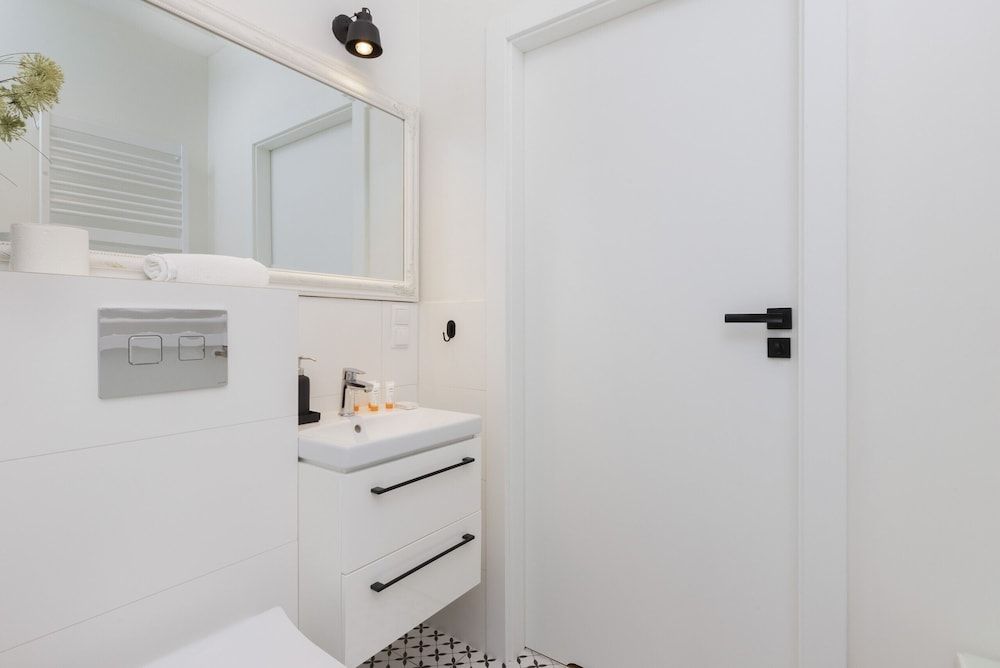 undefined Gdańsk Apartment Vespa by Renters 6