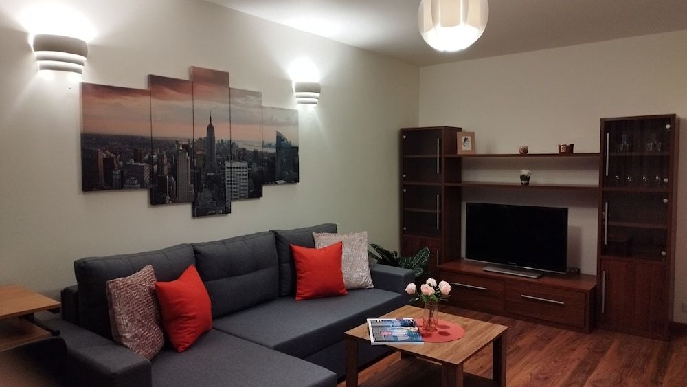 Two-bedroom Apartment Warsaw by Renters Apartment, 2 Bedrooms, 2 Bathrooms 18