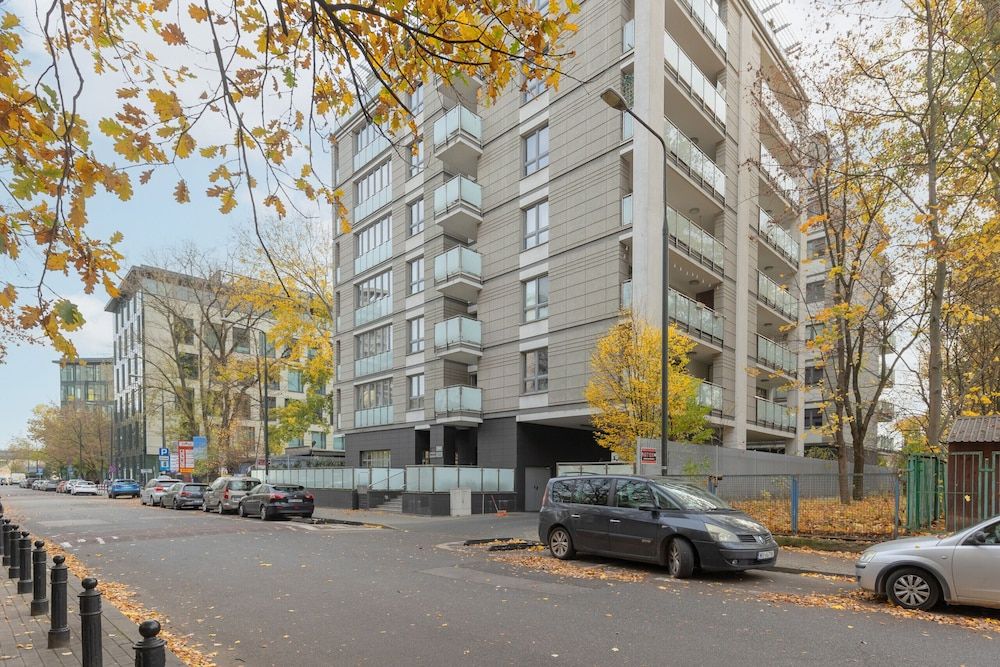 undefined Warsaw Riverside Apartment by Renters 2