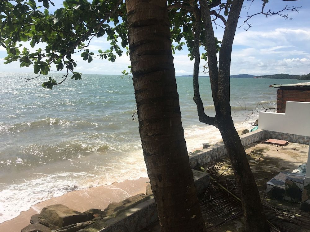 Phu Quoc Harbour View Villa Superior Quadruple Room, Ocean View, Sea Facing 9