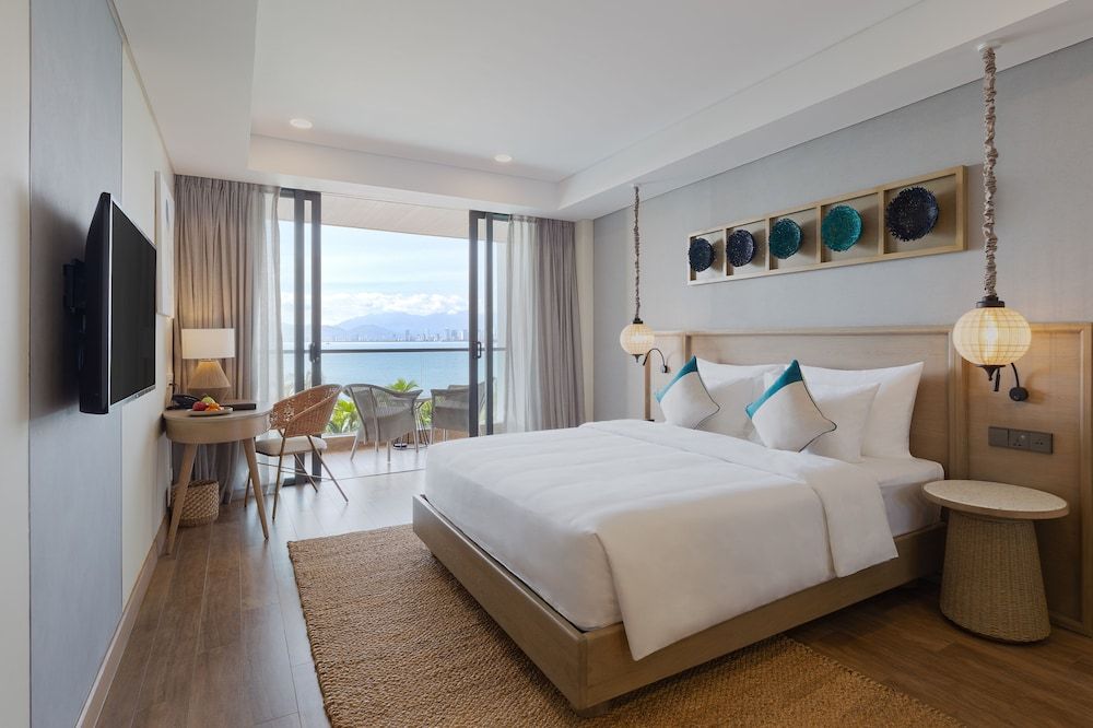 Bay View King Room