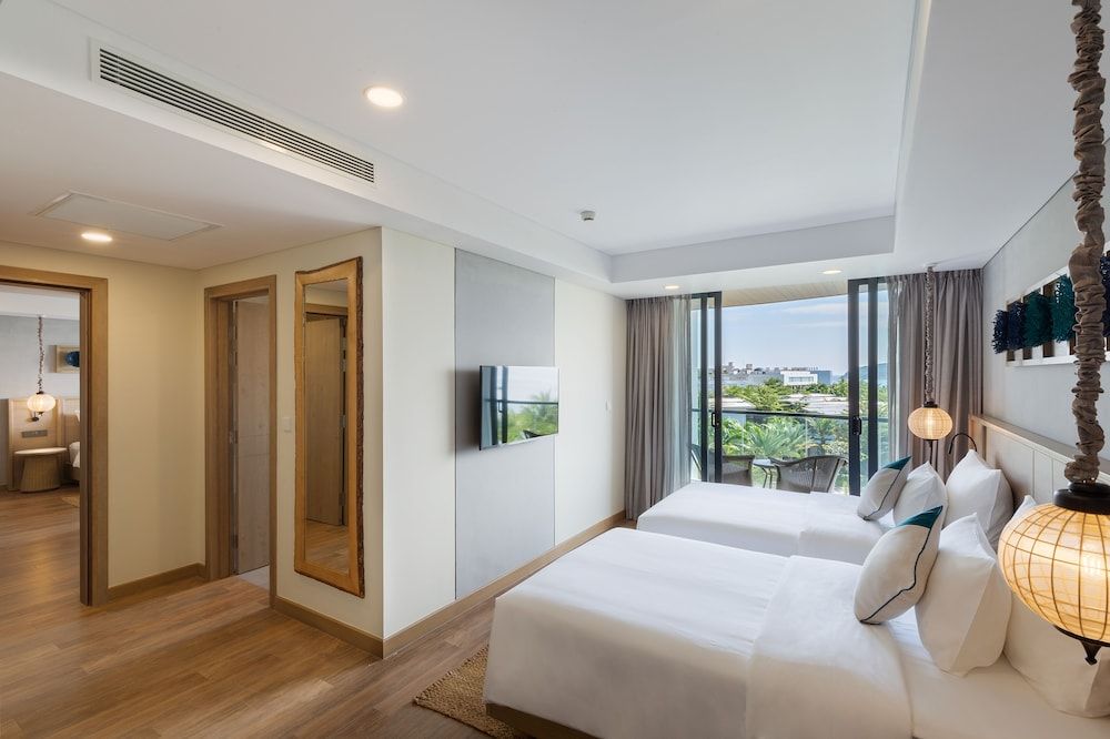 Sunset Twin Room