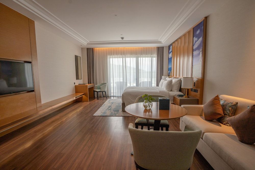Grand Hyams Hotel - Quy Nhon Beach Two-bedroom Family Oceanview 16