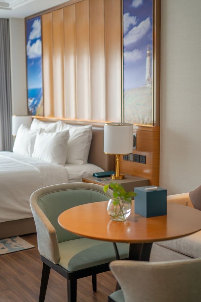 Grand Hyams Hotel - Quy Nhon Beach Two-bedroom Family Oceanview