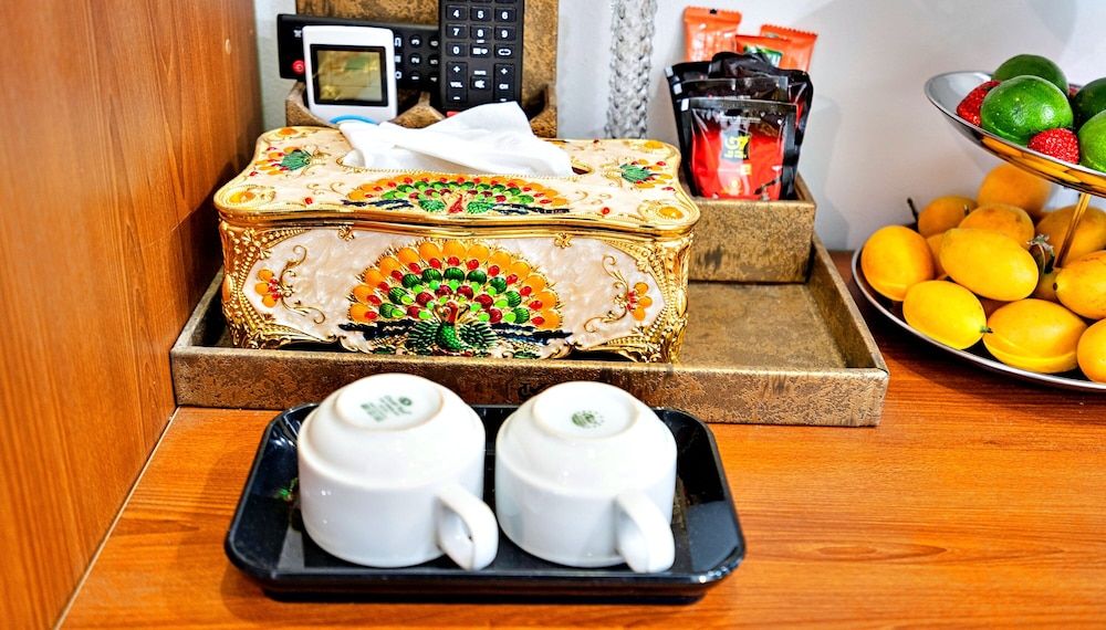 undefined S79 Ami Hotel 6