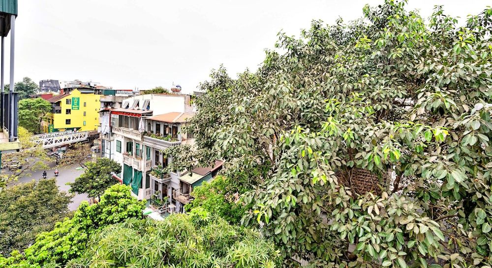 undefined S79 Ami Hotel 4