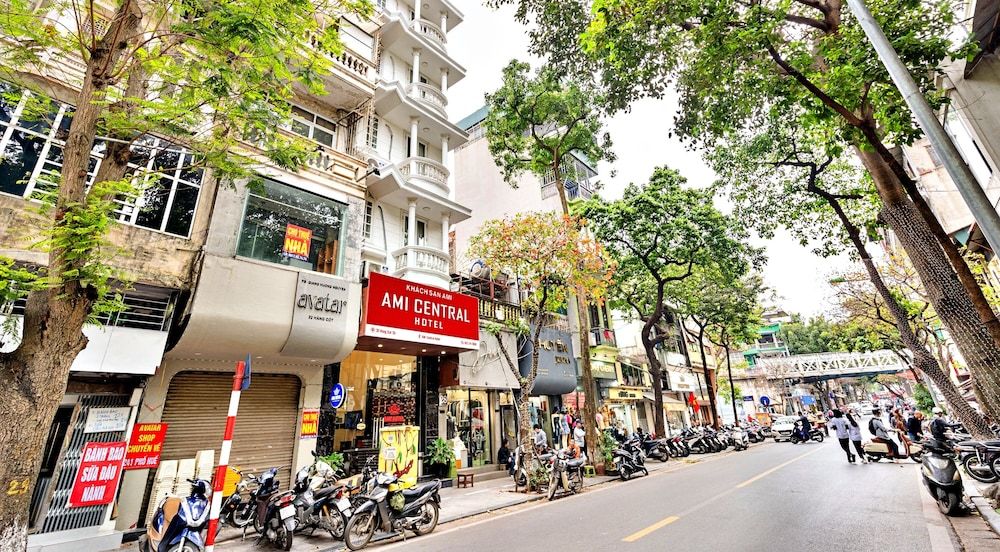 undefined S79 Ami Hotel 2