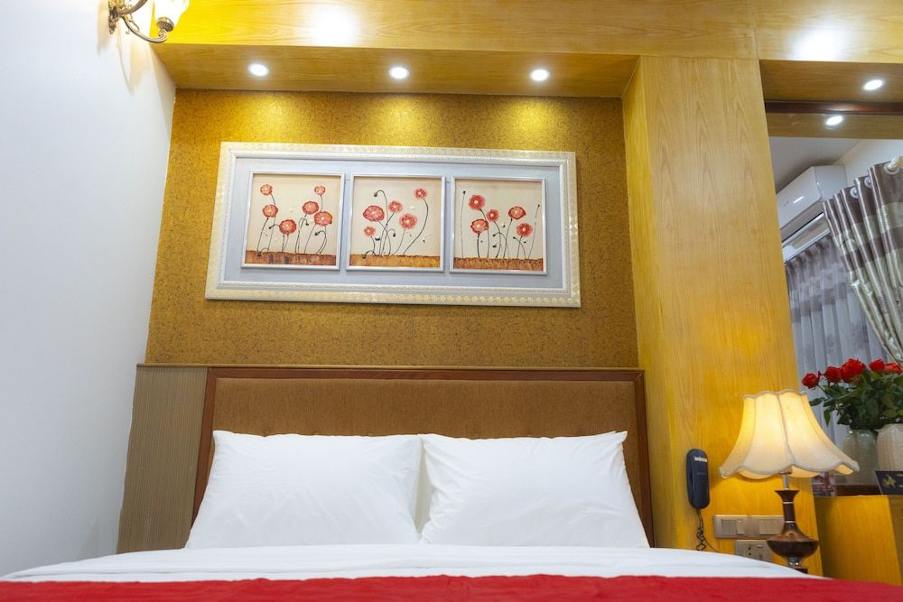 undefined Moon Hotel 7