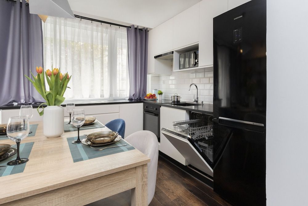 undefined Warsaw Górnośląska Apartment by Renters 3