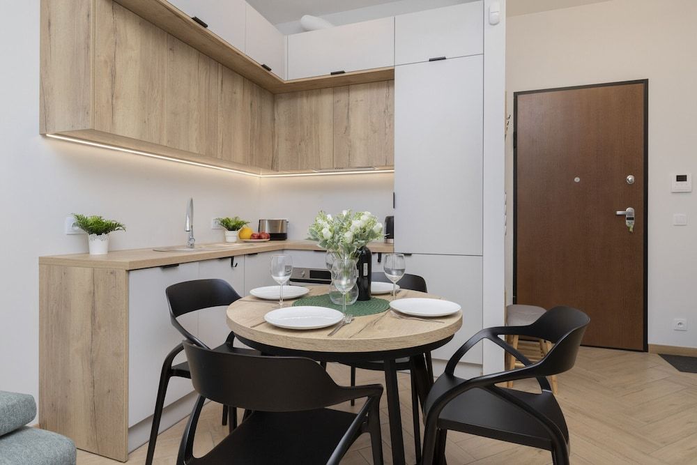 undefined Krochmalna Apartment Warsaw by Renters 8