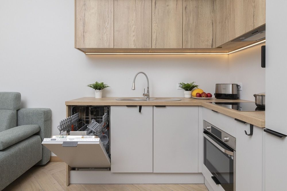 undefined Krochmalna Apartment Warsaw by Renters 6