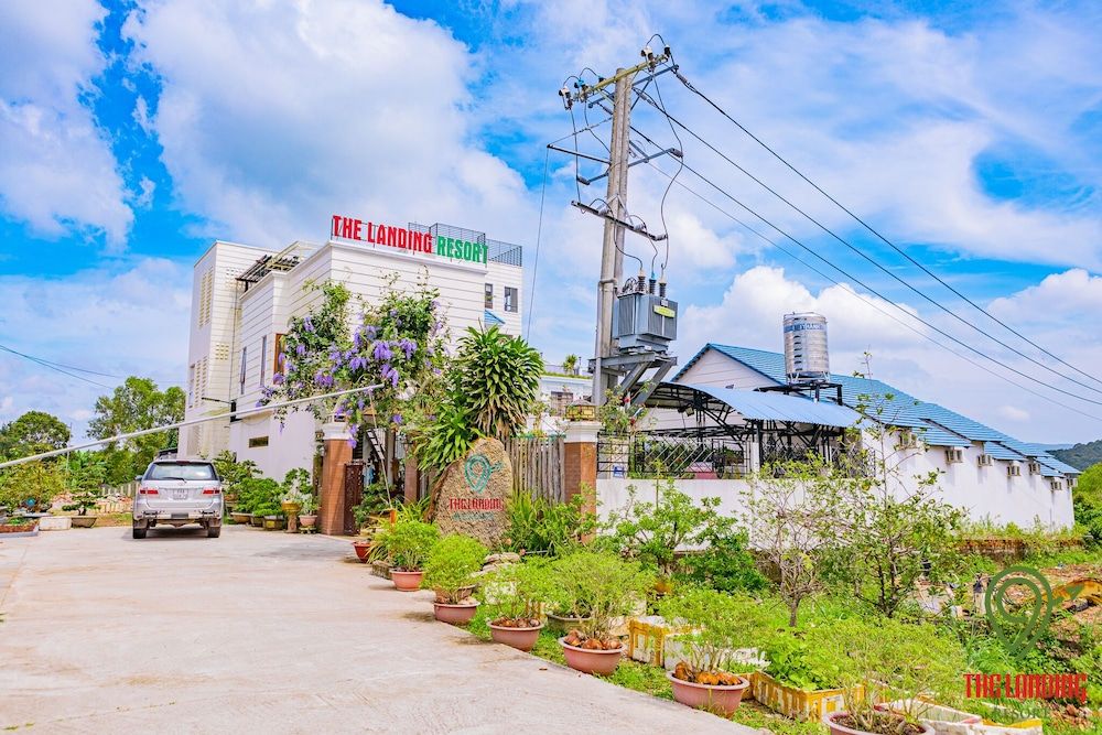 undefined THE LANDING RESORT PHU QUOC 7