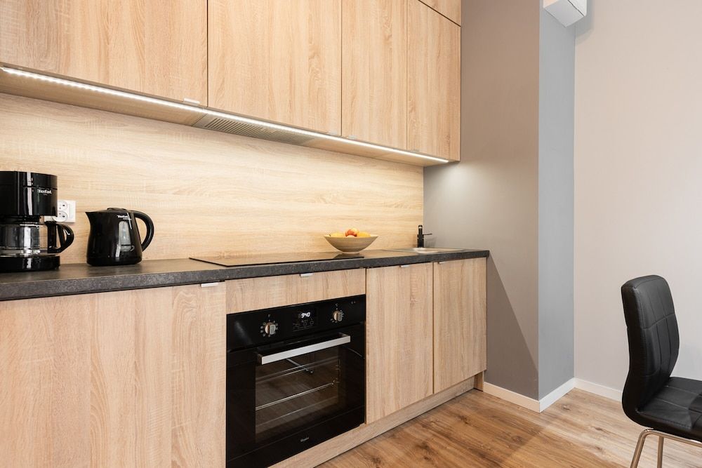 Flatbook City Center SPA  Chmielna 73 Classic Apartment, 1 Bedroom, Balcony, River View 2