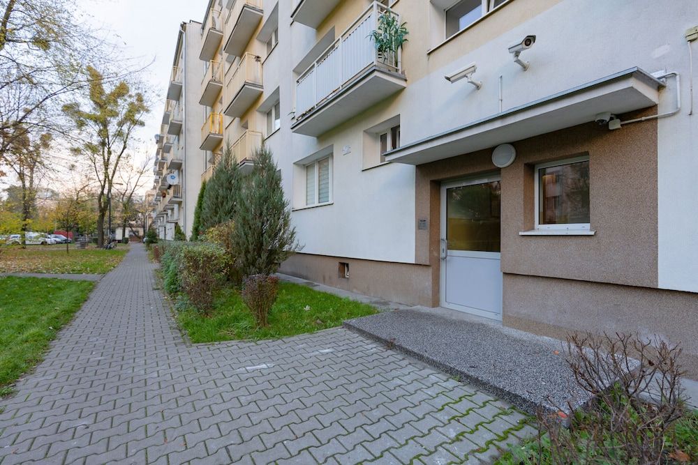 undefined Warsaw Apartment Elekcyjna by Renters 4