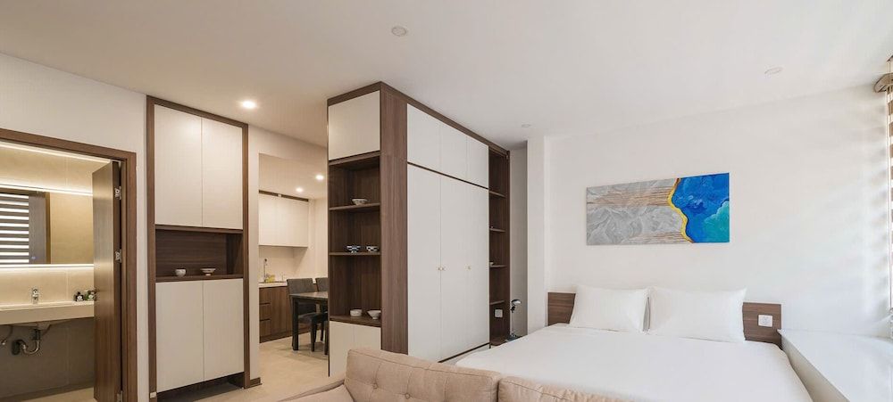 undefined Lux Westlake Studio 5