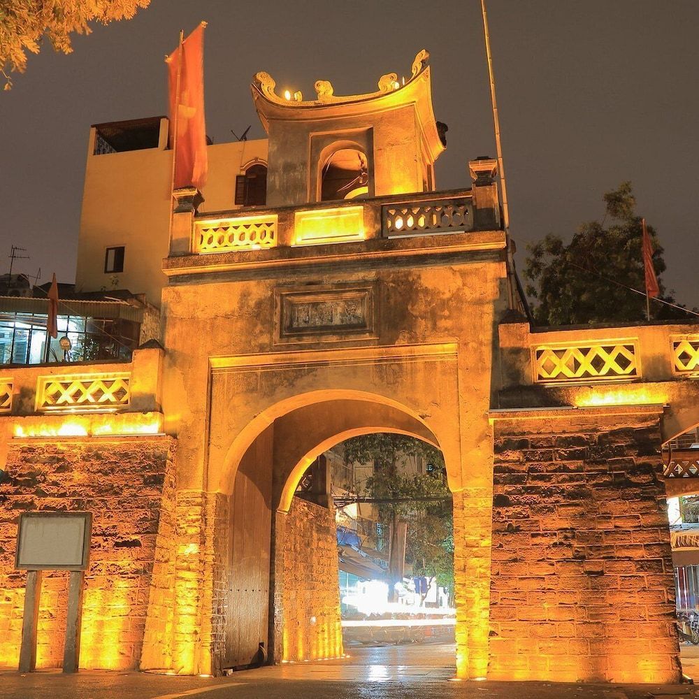 undefined Lux Westlake Studio 8