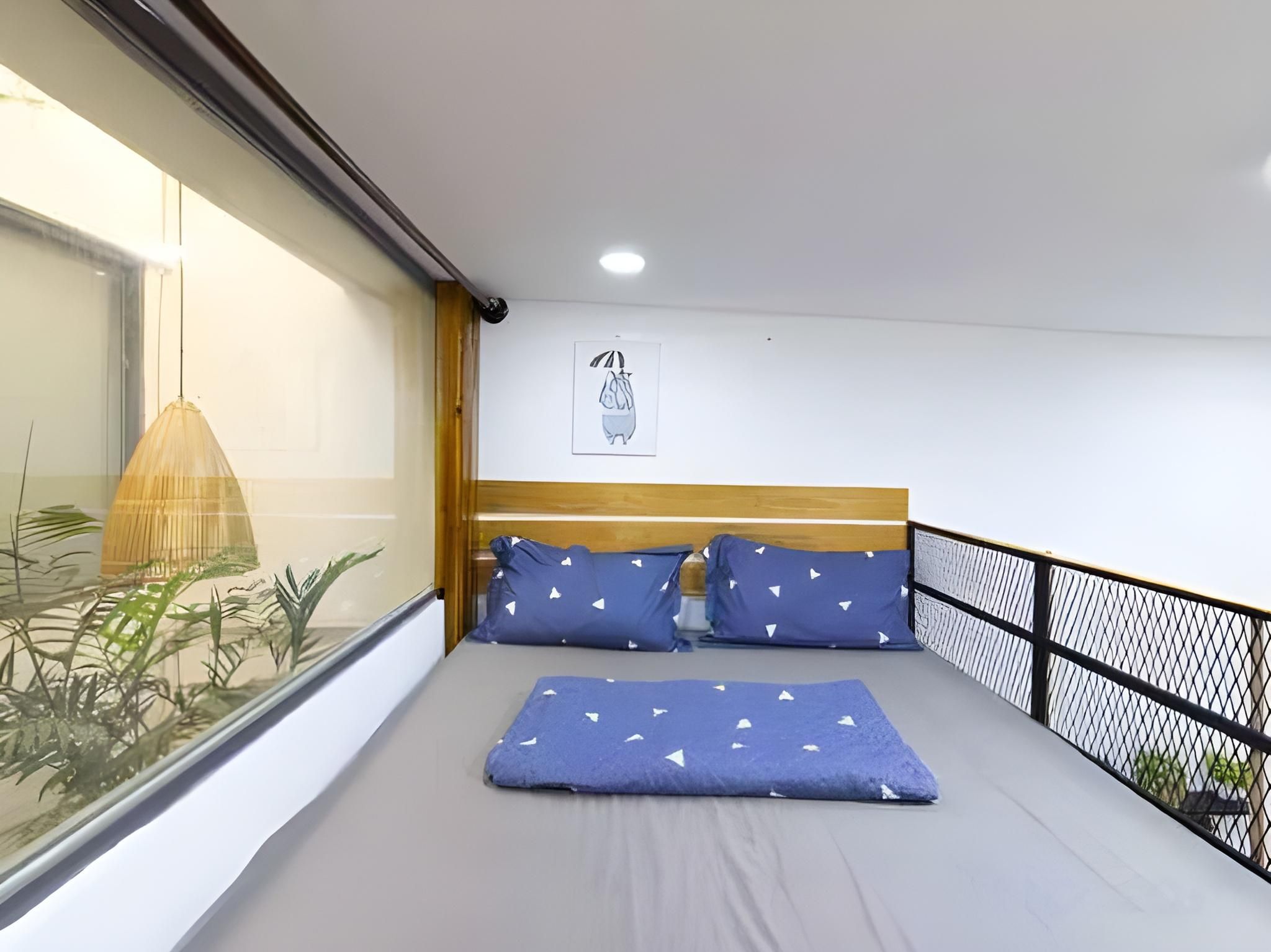 undefined Language Exchange Hotel 3 6