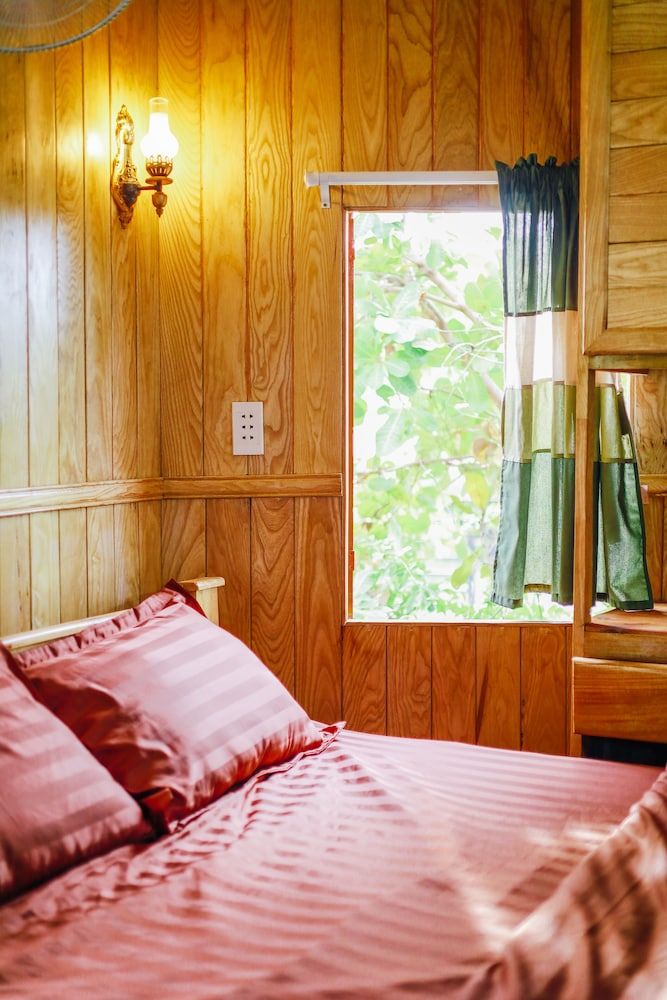 Mai Phong Bungalow Traditional Bungalow 2