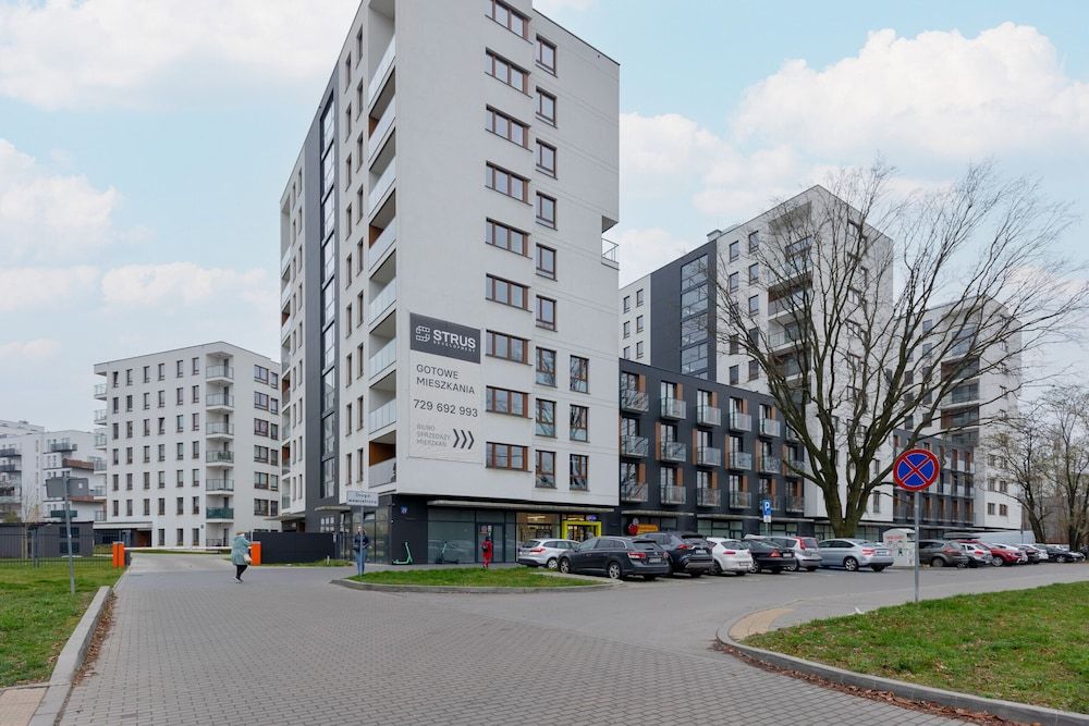 undefined Nocznickiego Studios by Renters 2