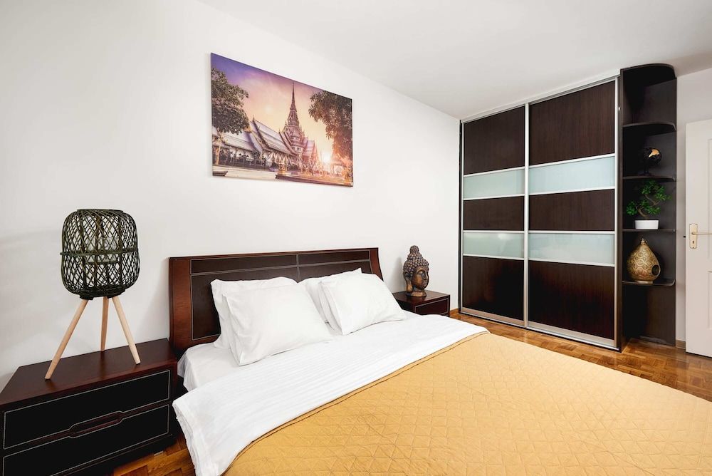 undefined Lumina lux apartment near Złote Tarasy 4