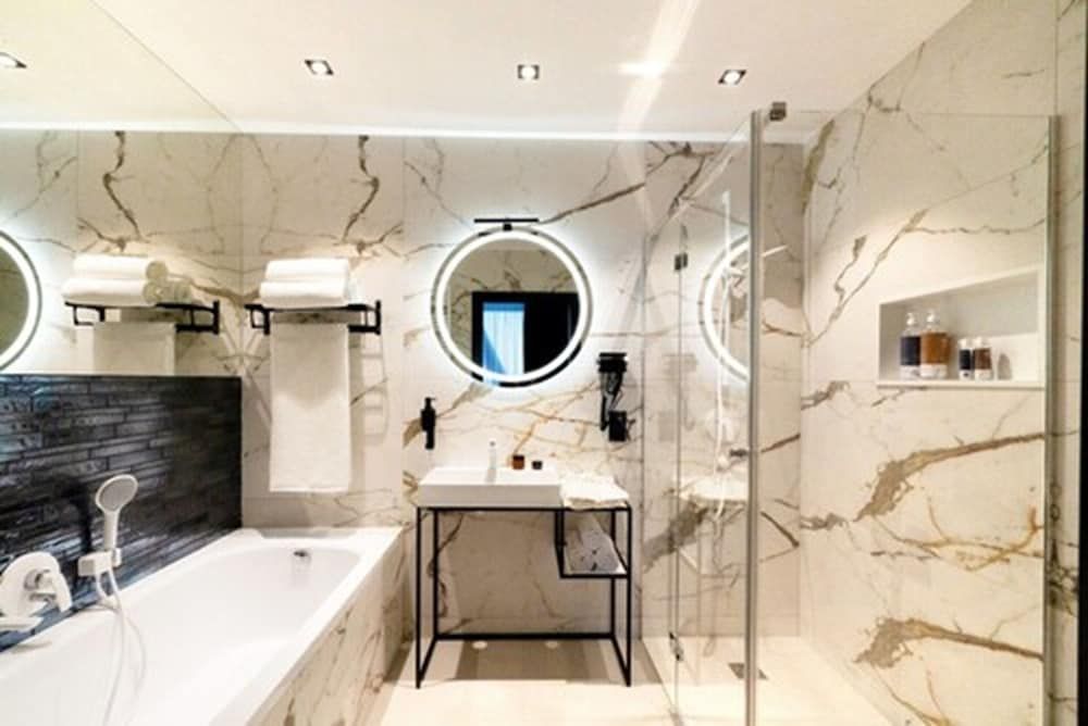 undefined Hotel Sante 10