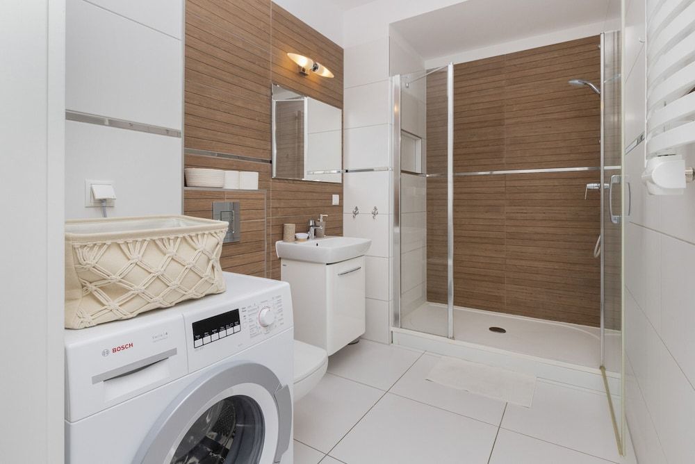 Apartment Seaside Krasickiego by Renters Apartment, 1 Bedroom, Balcony, Sea Facing 15