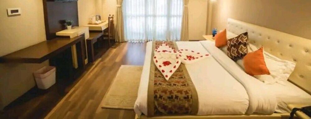 undefined Kings Hotel Rajkuti