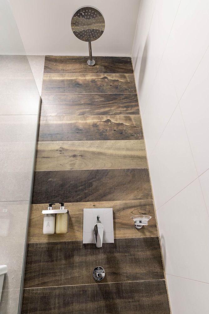 Hotel M Classic Room 6