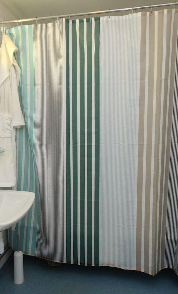 Northern Stockholm City Guesthouse Elite Twin Room 3