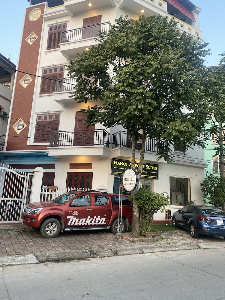 undefined Hanoi Airport Suites Hostel & Travel 2
