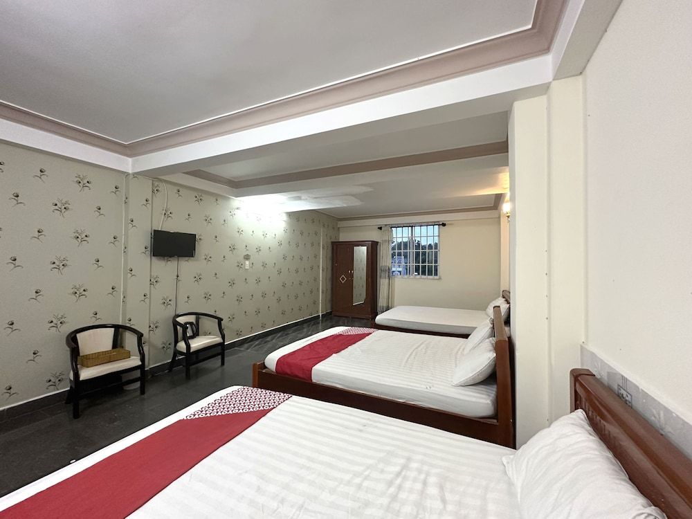 OYO 1172 Tai Loc Hotel Family Room, Multiple Beds 5