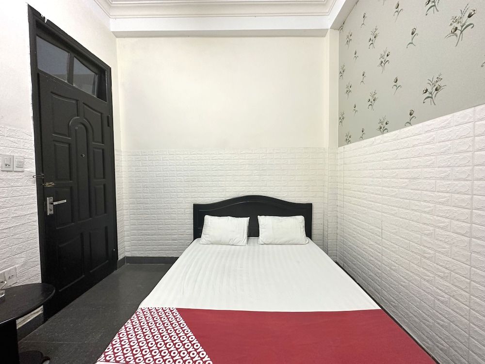 OYO 1172 Tai Loc Hotel Standard Double Room 7