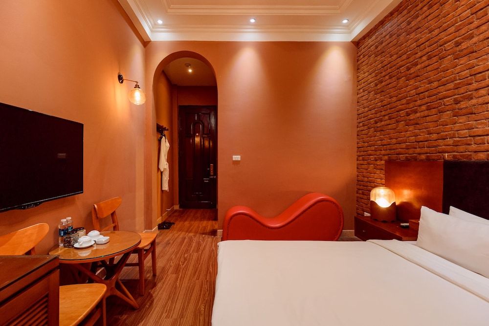 undefined Super OYO Capital O 1173 Le Grand Hanoi Hotel - The Ruby 10
