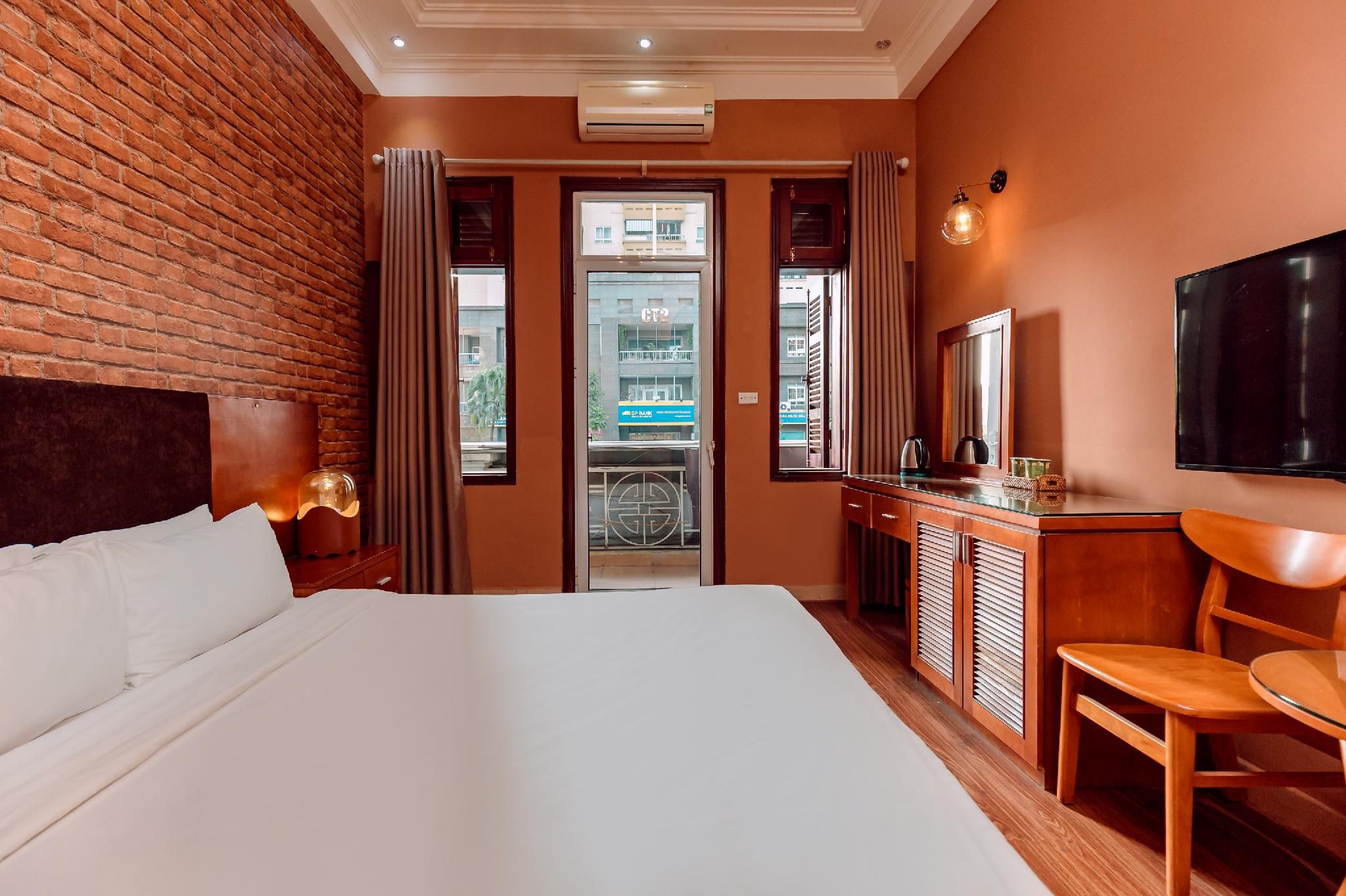 undefined Ruby Hotel 4