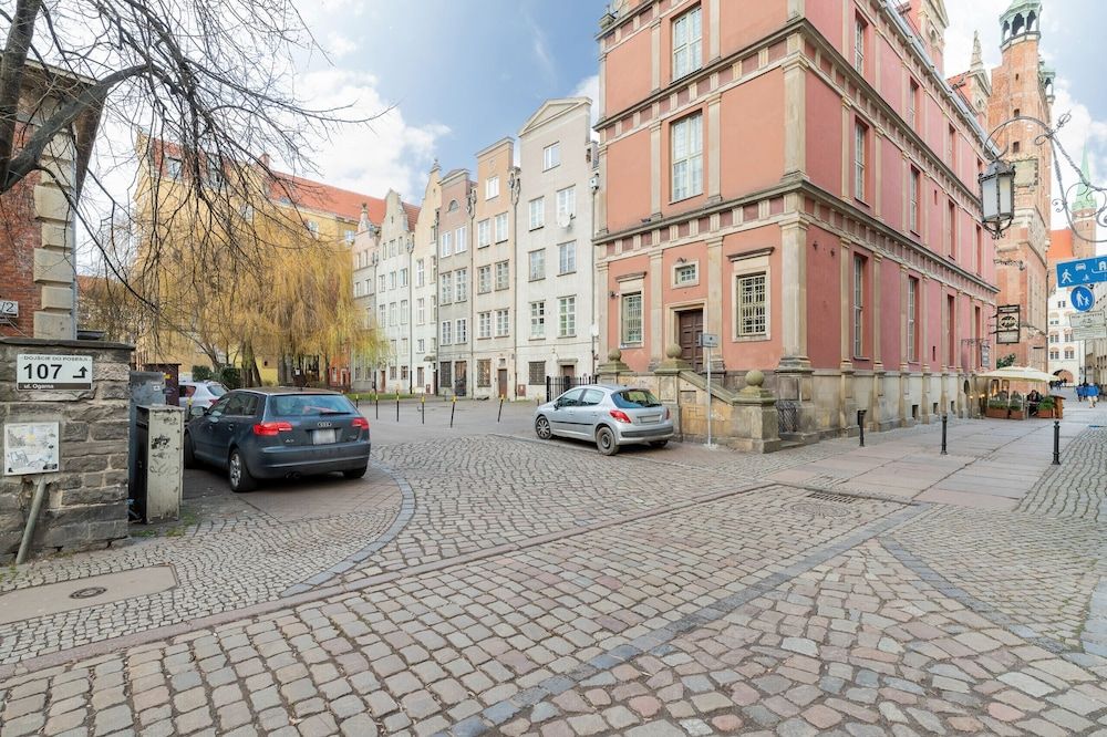 undefined Ogarna Old Town Apartments by Renters 2