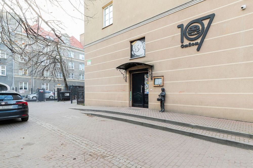 undefined Ogarna Old Town Apartments by Renters 5