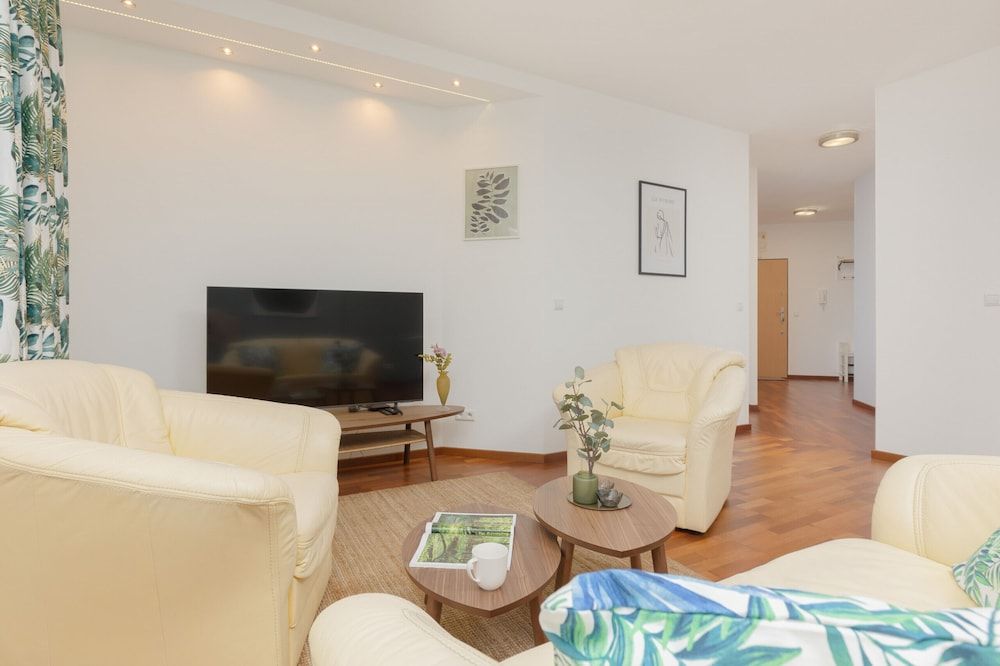 Warsaw Słomińskiego by Renters Apartment, 2 Bedrooms, 2 Bathrooms 13