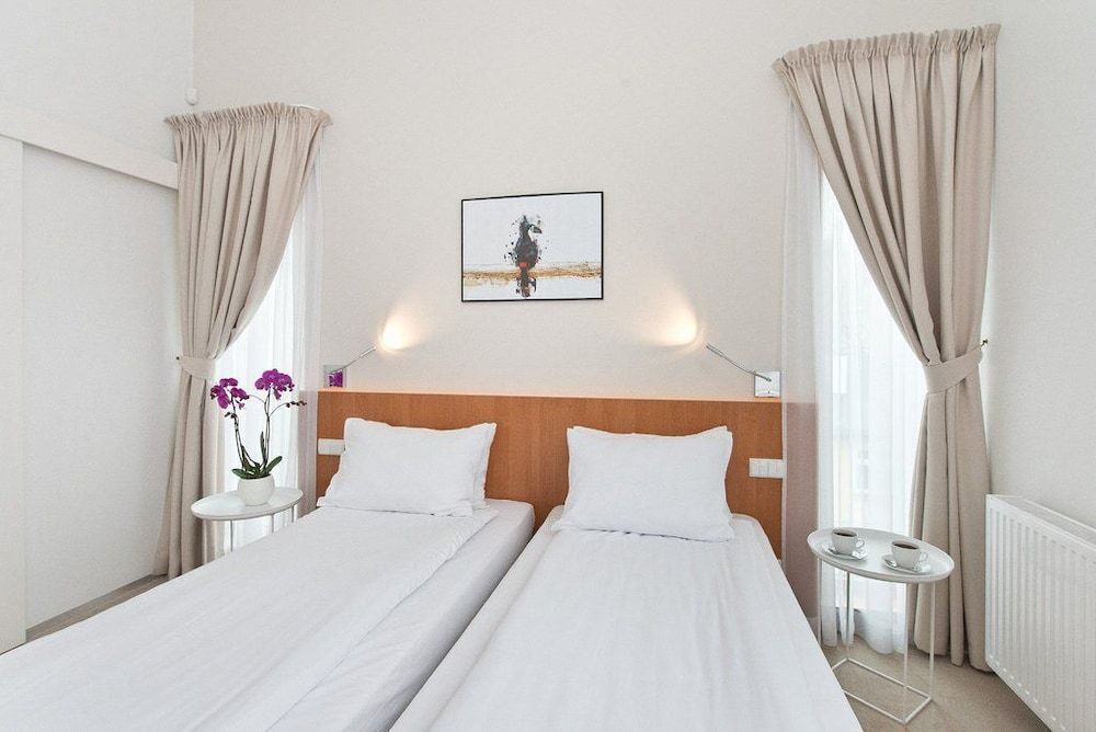 Villa 21 Deluxe Room 2