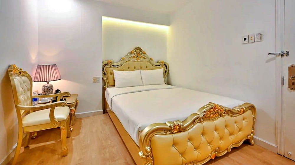 undefined HANZ Premium Le Thanh Ton Hotel 6