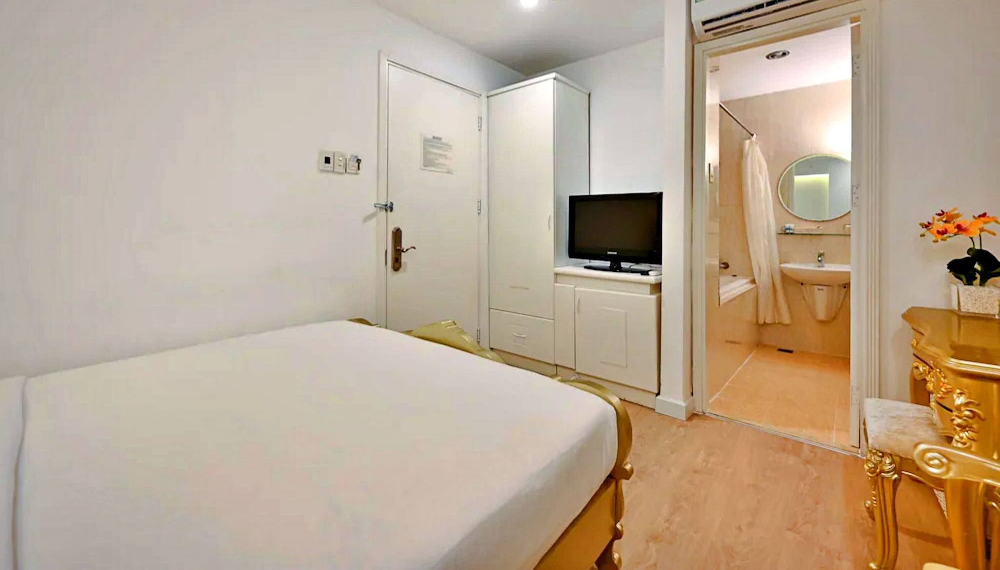 undefined HANZ Premium Le Thanh Ton Hotel 4