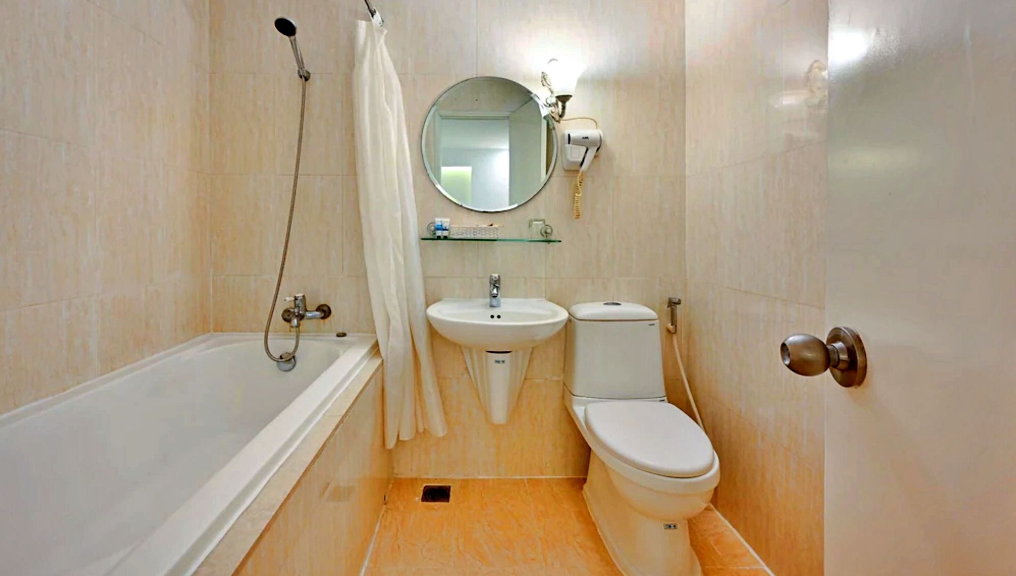 undefined HANZ Premium Le Thanh Ton Hotel 7