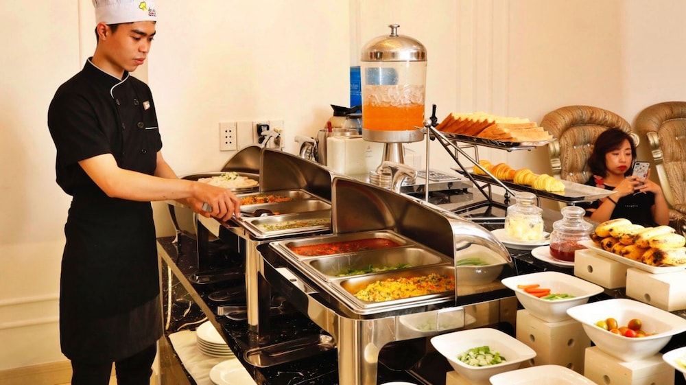 undefined HANZ Gold Hotel 3