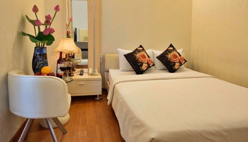 undefined HANZ Gold Hotel 10