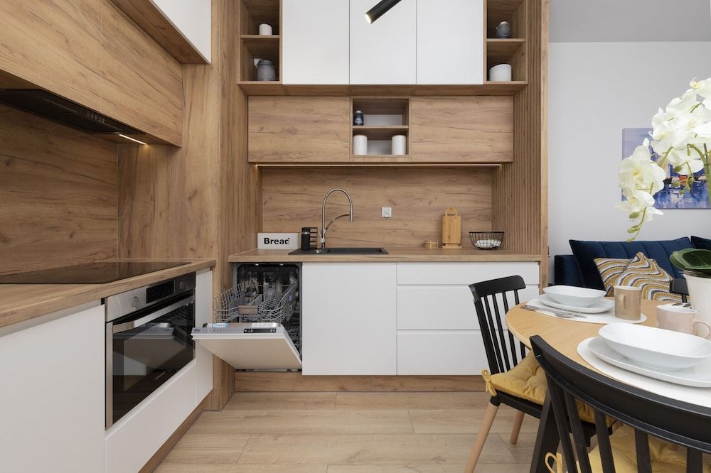 Gdańsk Nowa Letnica Apartment by Renters Apartment, 1 Bedroom, Balcony 4