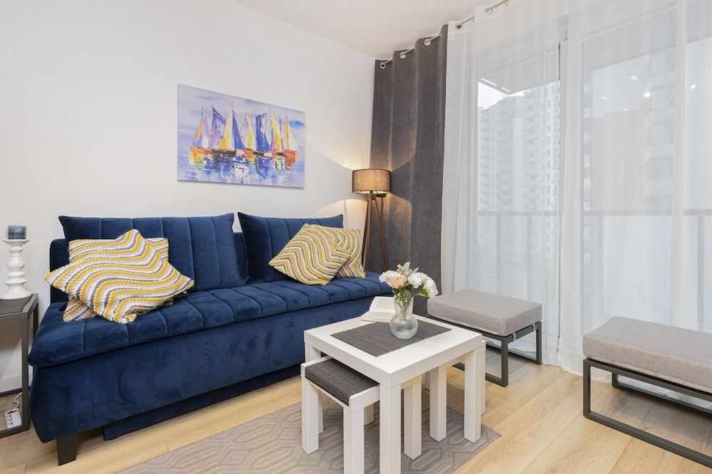 Gdańsk Nowa Letnica Apartment by Renters Apartment, 1 Bedroom, Balcony 8